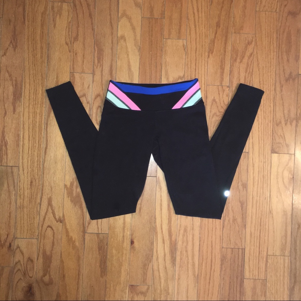 Lululemon Reversible wunder under 4